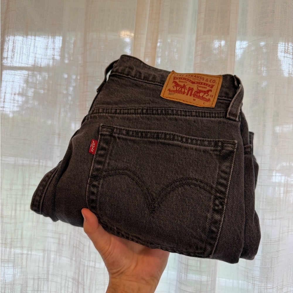 Levi's Signature strauss 501 Charcoal Black Denim Jeans Distressed bottom Mom